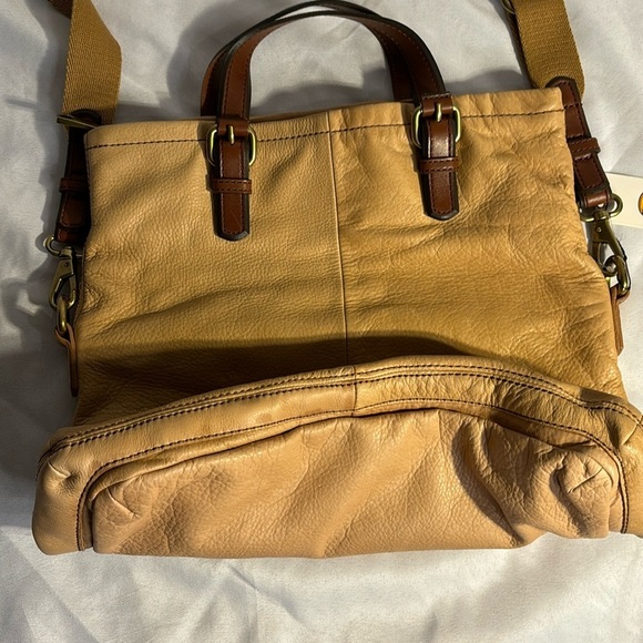 Fossil Leather Messenger Tote Crossbody NWT - Picture 9 of 15